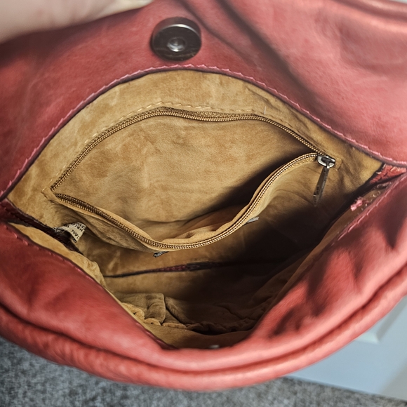 Patricia Nash Francesca Red Leather Crossbody Bag - Picture 9 of 14